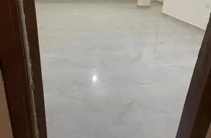 Apartment - 2 Bedrooms - 1 Bathroom for rent in Ahmed Orabi St. - Gazirat Imbaba - Imbaba - Giza