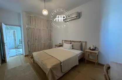 Villa - 5 Bedrooms - 4 Bathrooms for sale in Allegria - Sheikh Zayed Compounds - Sheikh Zayed City - Giza