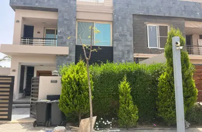 Villa - 6 Bedrooms - 5 Bathrooms for rent in Al Karma 4 - Sheikh Zayed Compounds - Sheikh Zayed City - Giza