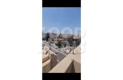 سطح - 3 غرف نوم - 2 حمامات للبيع في شارع الثوره - الكوربة - مصر الجديدة - القاهرة