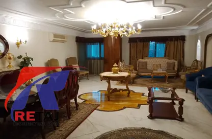 Apartment - 4 Bedrooms - 3 Bathrooms for rent in Hassan Ma'moon St. - 6th Zone - Nasr City - Cairo