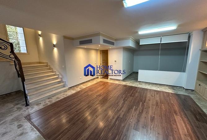 8402610 - Property Image 2