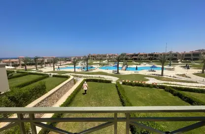 منزل مزدوج - 4 غرف نوم - 3 حمامات للبيع في لافيستا جاردنز - لافيستا - العين السخنة - السويس