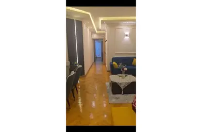 شقة - 3 غرف نوم - 3 حمامات للبيع في شارع سوريا - المهندسين - الجيزة