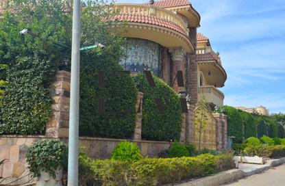 Villa - 5 Bedrooms - 5 Bathrooms for sale in Jeera - 13th District - Sheikh Zayed City - Giza