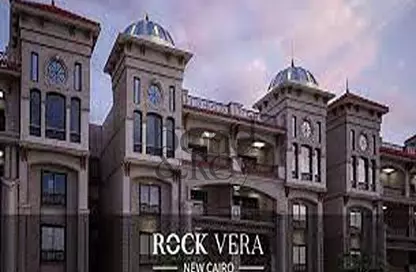 Apartment - 3 Bedrooms - 3 Bathrooms for sale in Rock Vera - 5th Settlement Compounds - The 5th Settlement - New Cairo City - Cairo