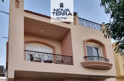 Villa - 4 Bedrooms - 4 Bathrooms for rent in Hadayek Al Mohandessin - 4th District - Sheikh Zayed City - Giza