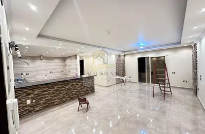 شقة - 4 غرف نوم - 2 حمامات للايجار في الشطر الثامن - زهراء المعادي - حي المعادي - القاهرة