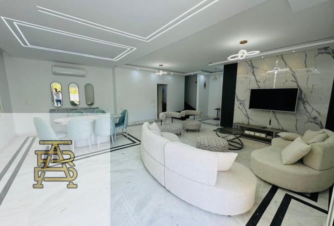 8372831 - Property Image 2