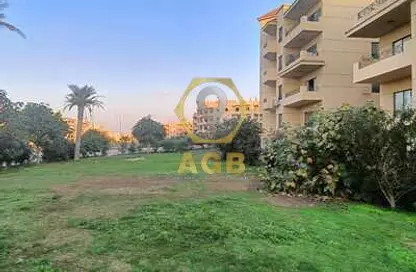 شقة - 3 غرف نوم - 2 حمامات للبيع في المجاورة الرابعة - الحي الثاني شرق - مدينة الشروق - القاهرة