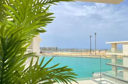Chalet - 2 Bedrooms - 2 Bathrooms for rent in Marassi - Sidi Abdel Rahman - North Coast