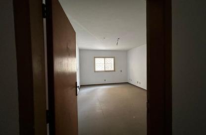 Office Space - Studio - 3 Bathrooms for rent in Makram Ebeid St. - 6th Zone - Nasr City - Cairo