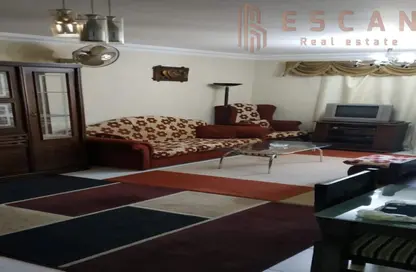 Apartment - 2 Bedrooms - 1 Bathroom for rent in Abou Bakr Al Sedeek St. - Rehab City Second Phase - Al Rehab - New Cairo City - Cairo