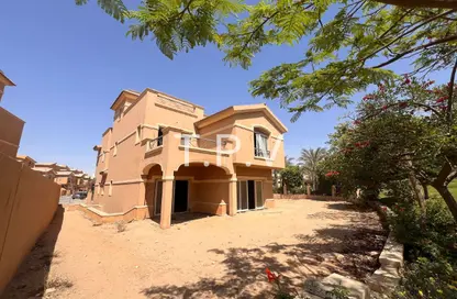 Villa - 6 Bedrooms - 7 Bathrooms for sale in Dyar Park - Ext North Inves Area - New Cairo City - Cairo