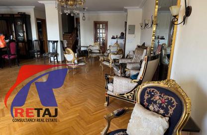 Apartment - 4 Bedrooms - 3 Bathrooms for sale in Abu Al Atahiya St. - Al Hadiqah Al Dawliyah - 7th District - Nasr City - Cairo