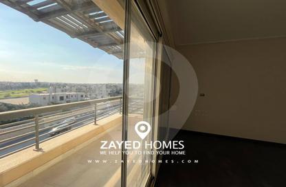 شقة - 3 غرف نوم - 3 حمامات للايجار في نيو جيزة - طريق مصر اسكندرية الصحراوي - مدينة 6 أكتوبر - الجيزة