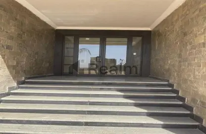 Apartment - 3 Bedrooms - 3 Bathrooms for sale in Village West - Sheikh Zayed Compounds - Sheikh Zayed City - Giza