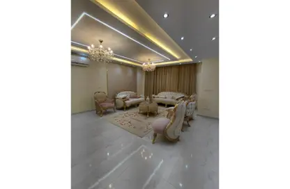Apartment - 3 Bedrooms - 3 Bathrooms for rent in Al Horeya St. - Almazah - Heliopolis - Masr El Gedida - Cairo