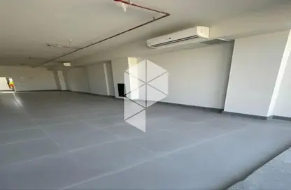 محل تجاري - استوديو - 2 حمامات للايجار في شارع التسعين الجنوبي - التجمع الخامس - مدينة القاهرة الجديدة - القاهرة