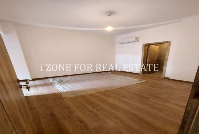 8077665 - Property Image 3