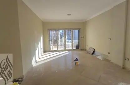 شقة - 3 غرف نوم - 2 حمامات للبيع في مدينة وصال - كمبوندات الشروق - مدينة الشروق - القاهرة