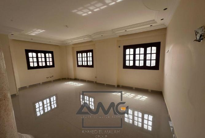 8444651 - Property Image 3