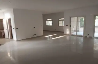 فيلا - 3 غرف نوم - 3 حمامات للايجار في پريڤادو - مدينتي - القاهرة