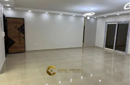 Apartment - 3 Bedrooms - 2 Bathrooms for sale in Al Khamayel city - Sheikh Zayed Compounds - Sheikh Zayed City - Giza