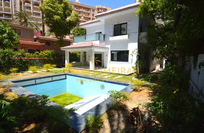Villa - 7+ Bedrooms - 5 Bathrooms for sale in Mohamed Fawzy Moaz St. - Smouha - Hay Sharq - Alexandria