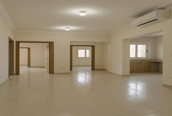 8158848 - Property Image 2