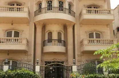Villa - 7+ Bedrooms - 7+ Bathrooms for sale in Al Gezira St. - South Investors Area - New Cairo City - Cairo