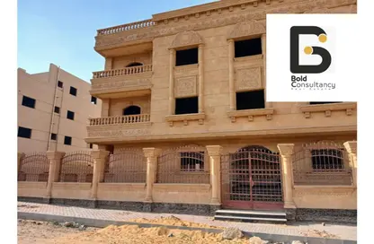 Apartment - 3 Bedrooms - 2 Bathrooms for sale in El Koronfel - The 5th Settlement - New Cairo City - Cairo