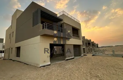 Villa - 4 Bedrooms - 4 Bathrooms for sale in Palm Hills New Cairo - 5th Settlement Compounds - The 5th Settlement - New Cairo City - Cairo