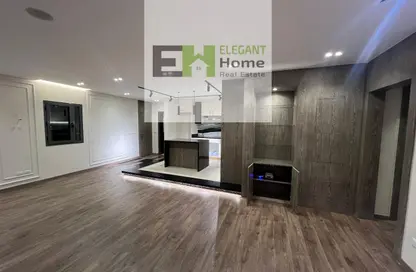 Apartment - 3 Bedrooms - 3 Bathrooms for sale in Eastown - 5th Settlement Compounds - The 5th Settlement - New Cairo City - Cairo