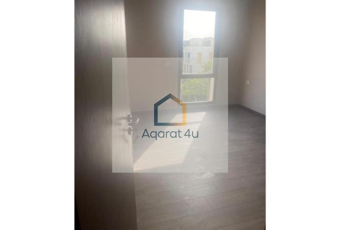 8232532 - Property Image 2