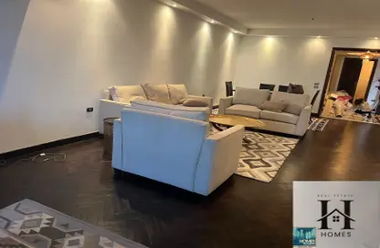 Apartment - 3 Bedrooms - 2 Bathrooms for rent in Street 215 Sharq Degla - Degla - Hay El Maadi - Cairo