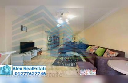 Apartment - 3 Bedrooms - 1 Bathroom for rent in Al Geish Road - Cleopatra - Hay Sharq - Alexandria