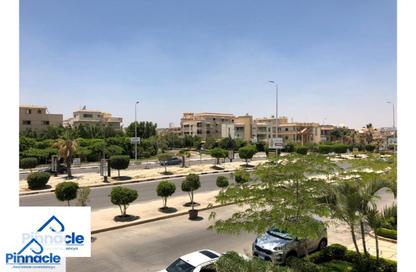 فيلا - 4 غرف نوم - 3 حمامات للايجار في شارع الشويفات - الحي الاول - التجمع الخامس - مدينة القاهرة الجديدة - القاهرة