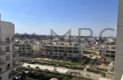 Apartment - 3 Bedrooms - 2 Bathrooms for sale in Mountain View iCity - 5th Settlement Compounds - The 5th Settlement - New Cairo City - Cairo