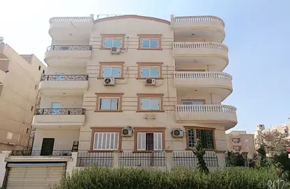Whole Building - 7+ Bedrooms - 7+ Bathrooms for sale in Street 7 - 3rd District - 6 October City - Giza