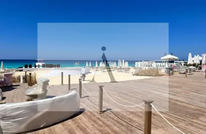 منزل مزدوج - 4 غرف نوم - 4 حمامات للبيع في چون - راس الحكمة - الساحل الشمالي