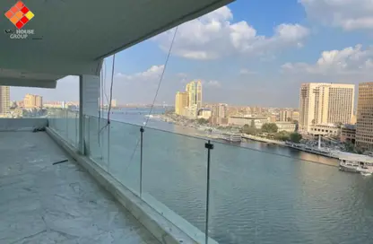 شقة - 3 غرف نوم - 4 حمامات للايجار في شارع محمد عبد الوهاب - الزمالك - القاهرة