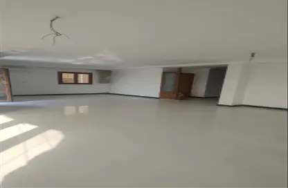 Full Floor - Studio - 6 Bathrooms for rent in 6th Zone - Nasr City - Cairo