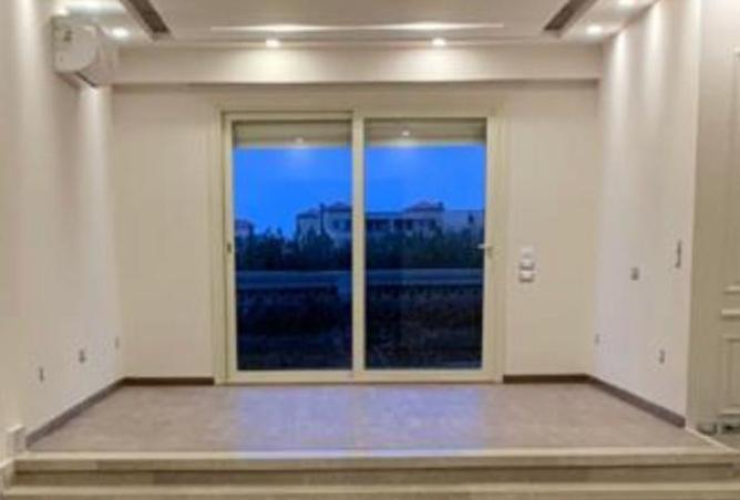 8334109 - Property Image 3