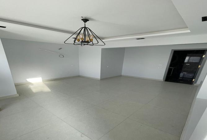 8005219 - Property Image 3