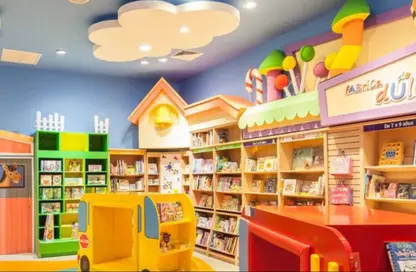 Shop - Studio - 2 Bathrooms for rent in V90 - North Teseen St. - The 5th Settlement - New Cairo City - Cairo