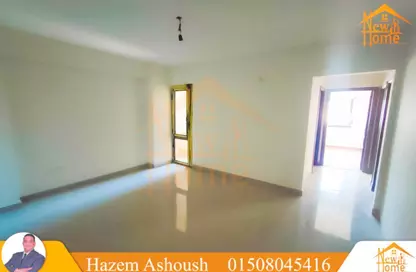 Apartment - 3 Bedrooms - 3 Bathrooms for sale in Mohamed Fawzy Moaz St. - Smouha - Hay Sharq - Alexandria