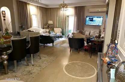 Apartment - 3 Bedrooms - 3 Bathrooms for sale in Service Road - Ganoob El Acadimia - New Cairo City - Cairo Apartment - 3 Bedrooms - 3 Bathrooms for sale in Service Road - Ganoob El Acadimia - New Cairo City - Cairo