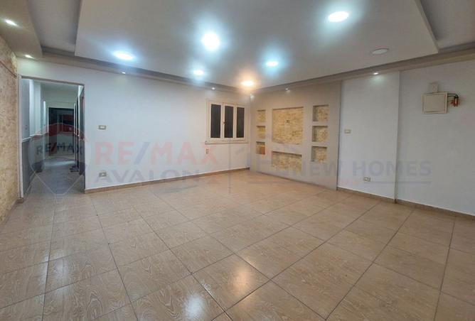 7988162 - Property Main Image