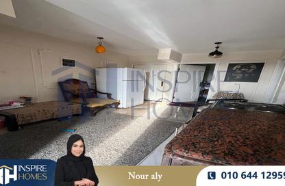 شقة - 1 حمام للايجار في شارع مدرسة الريادة - سموحة - حي شرق - الاسكندرية